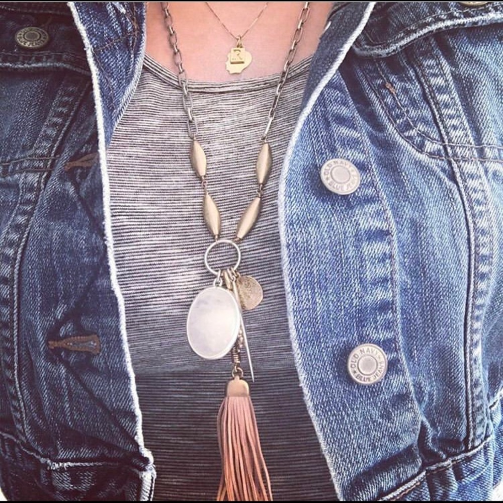 Stella & Dot Victoria Pendant Necklace